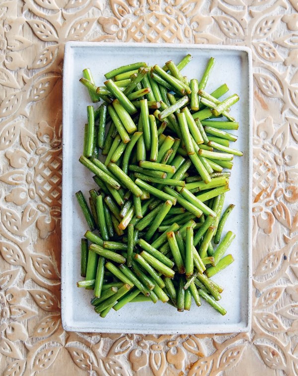 Stir-fried garlic scapes