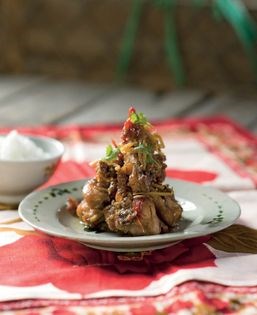 Stir-fried ginger chicken (Gà xào gùŉg)