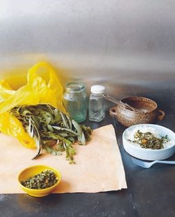 Stir-fried greens (Kathurumurunga mallung)