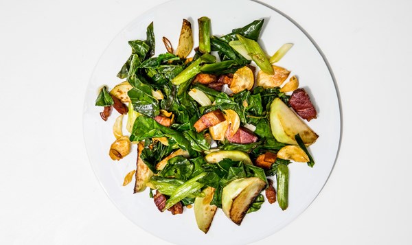 Stir-fried kohlrabi with bacon and scallions