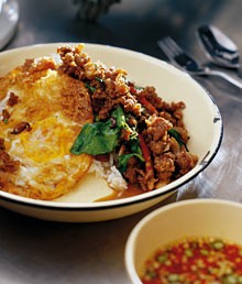 Stir-fried minced beef with chillies and holy basil (Neua pat bai grapao)