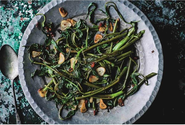 Stir-fried morning glory (Gazun ywet kyaw)