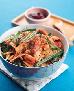 Stir-fried pork and kimchi don (Buta kimchi don)