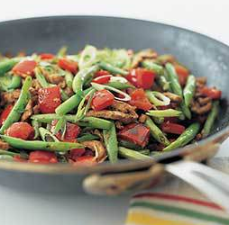 Stir-fried pork, green beans, and red bell pepper with gingery oyster sauce