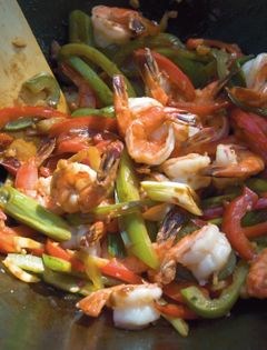 Stir-fried prawns with peppers