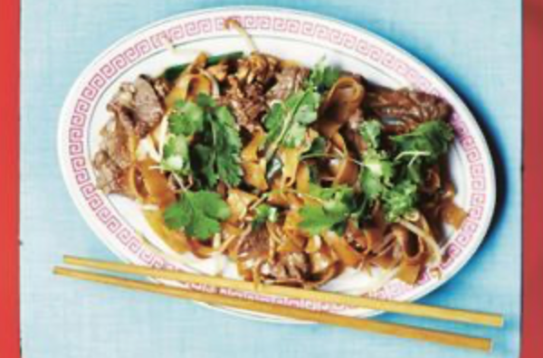 Stir-fried rice noodles with beef ho fun
