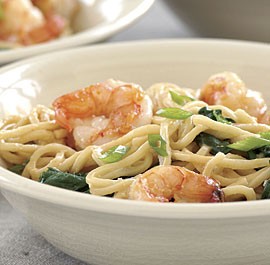 Stir-fried shrimp with spinach & peanut noodles