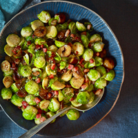 Stir-fried sprouts with chestnuts and pancetta 