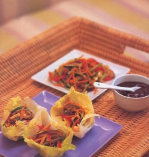 Stir-fried vegetables in lettuce cups