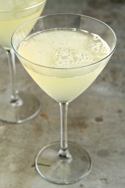 Stoli doli	