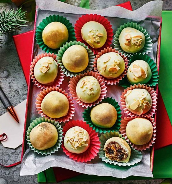Stollen bonbons