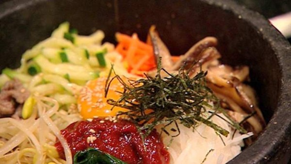 Stone-bowl bibimbap (Dolsot bibimbap)