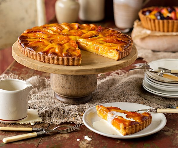 Stone fruit & frangipane tart