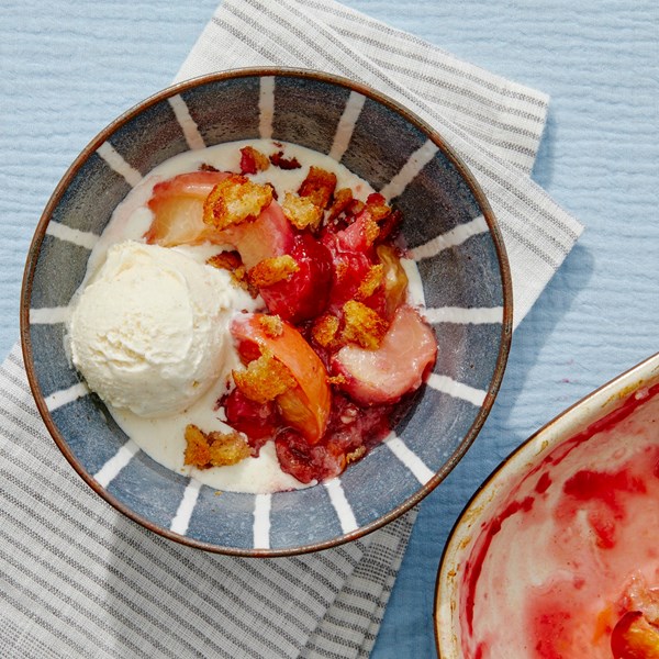 Stone fruit brown betty 