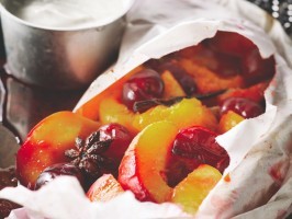Stone fruit en papillote with nonfat vanilla-infused yogurt