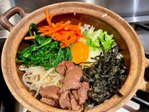Stone pot bibimbap (Dolsot bibimbap)