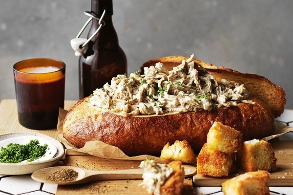 Stout caramelised onion cob loaf dip