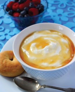 Strained yogurt (Strangisto yiaourti)