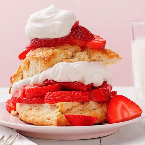Strawberries & cream scones