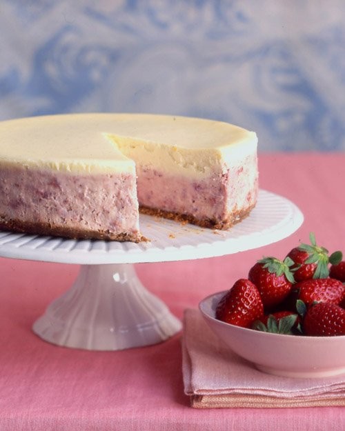 Strawberries-and-cream cheesecake