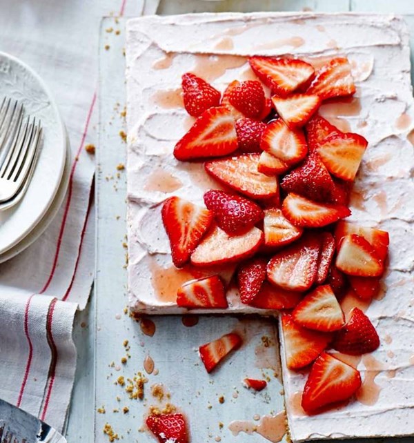 Strawberries and cream no-bake cheesecake