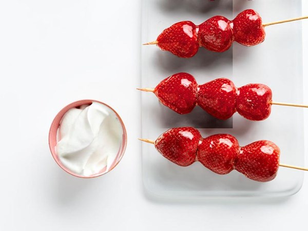 Strawberries and cream tanghulu