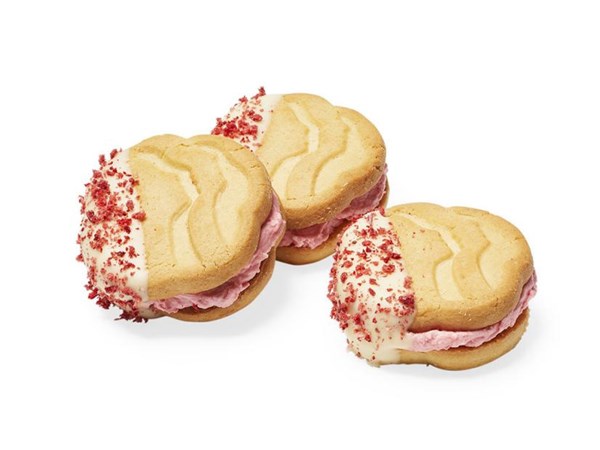 Strawberries-and-cream Trefoils 