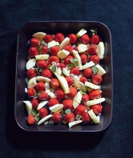 Strawberries apples almonds