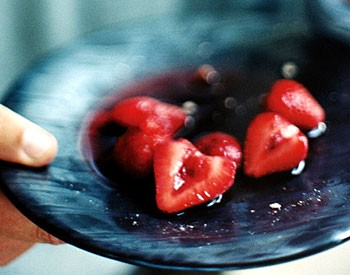 Strawberries in red wine