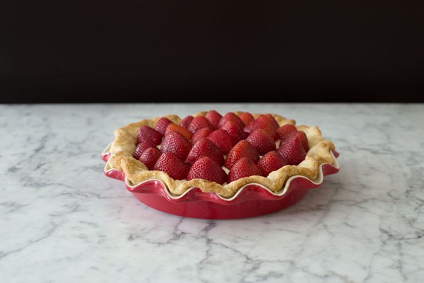Strawberries n' cream pie