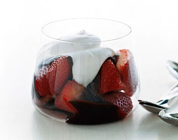 Strawberries with chocolate caramel sauce