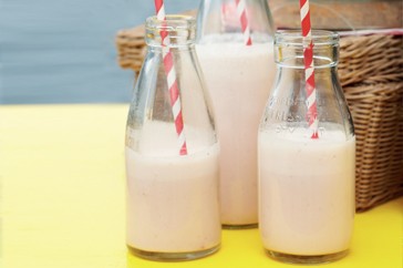Strawberry & coconut milkshakes