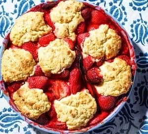 Strawberry & elderflower cobbler