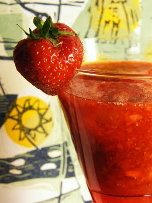 Strawberry & elderflower cocktail