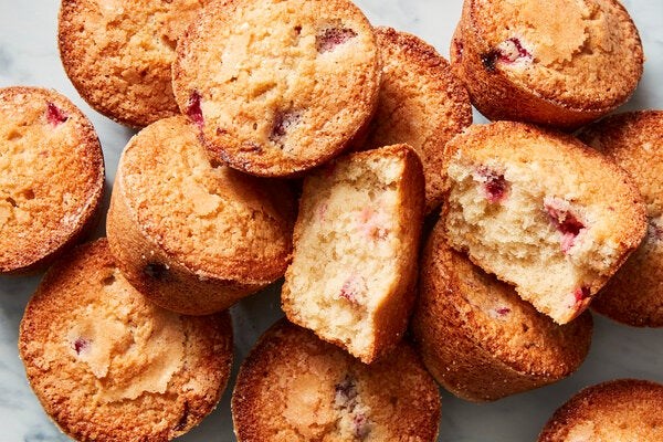 Strawberry almond cakes