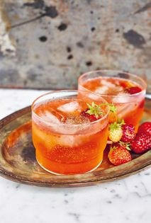 Strawberry and black pepper G&T