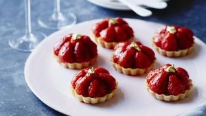 Strawberry and Champagne tarts