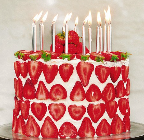 Strawberry and elderflower cake