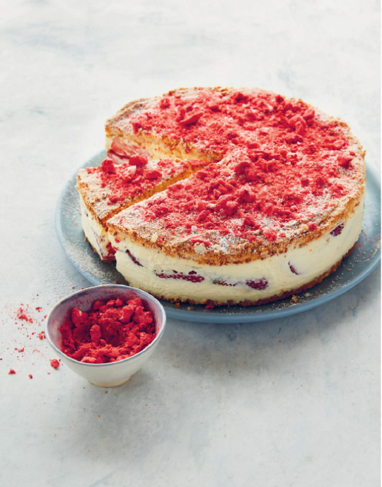 Strawberry and mascarpone cake