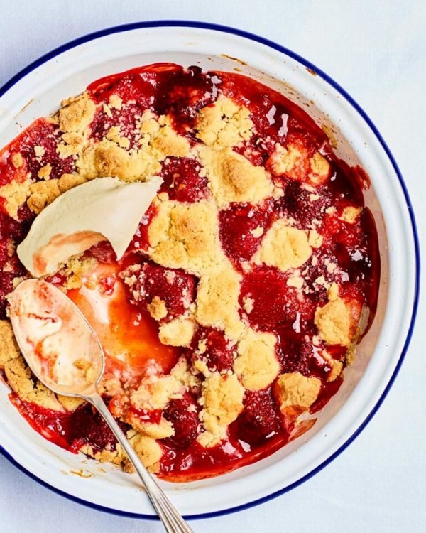 Strawberry and vanilla 'rubble'