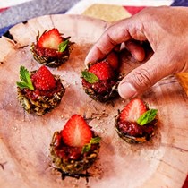 Strawberry and wild rice tartlets