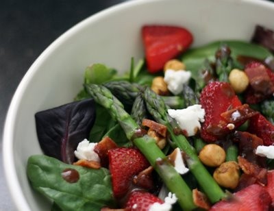 Strawberry-asparagus salad with strawberry-balsamic vinaigrette