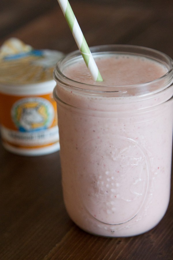 Strawberry banana coconut smoothie