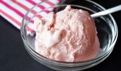 Strawberry banana ice cream