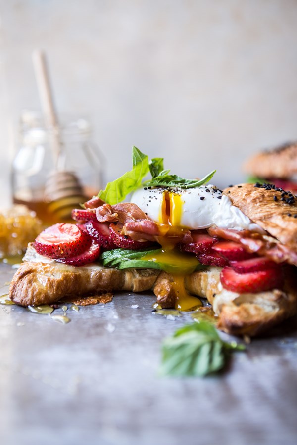Strawberry, basil and crispy prosciutto breakfast sandwich