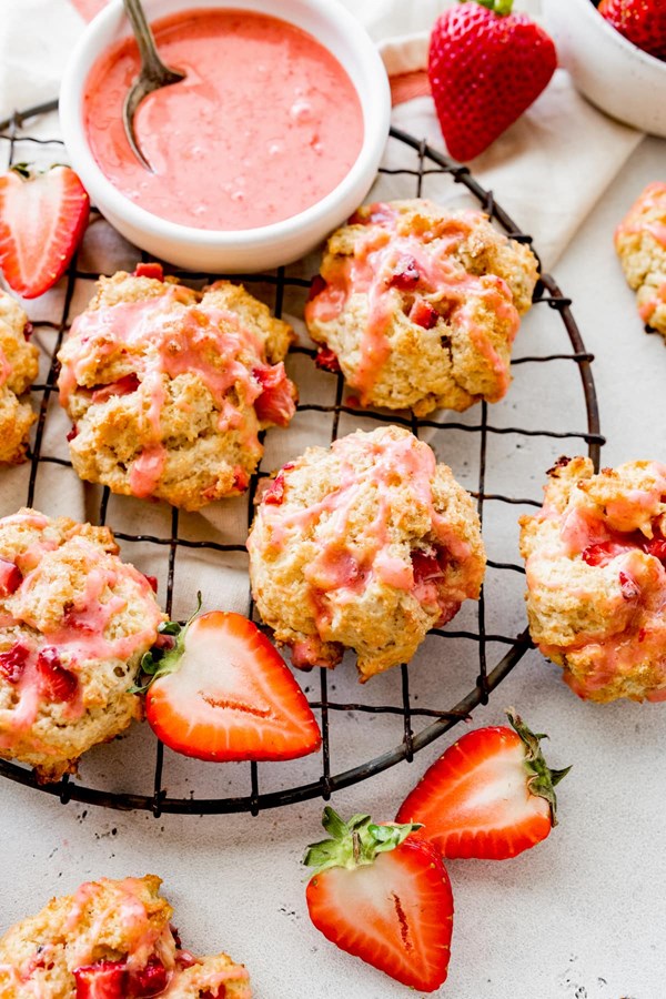 Strawberry biscuits