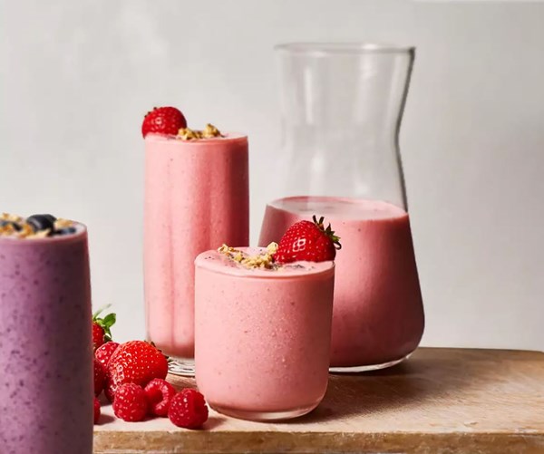Strawberry breakfast smoothie