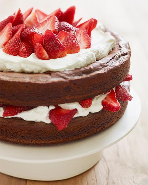Strawberry brownie cake