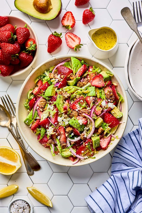 Strawberry Brussels sprouts salad