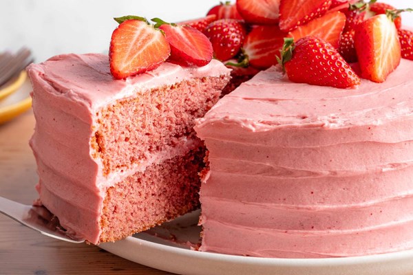 Strawberry cake 